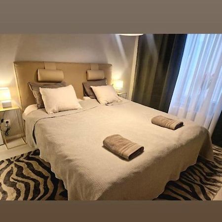 Modern Room With Bathroom, No Kitchen And Your Own Entrance 스톡홀름 외부 사진
