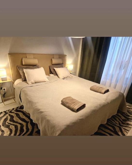Modern Room With Bathroom, No Kitchen And Your Own Entrance 스톡홀름 외부 사진